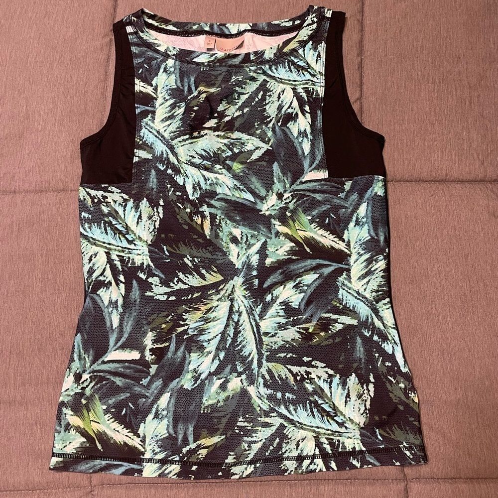 S Ladies Athleta Workout Shirt